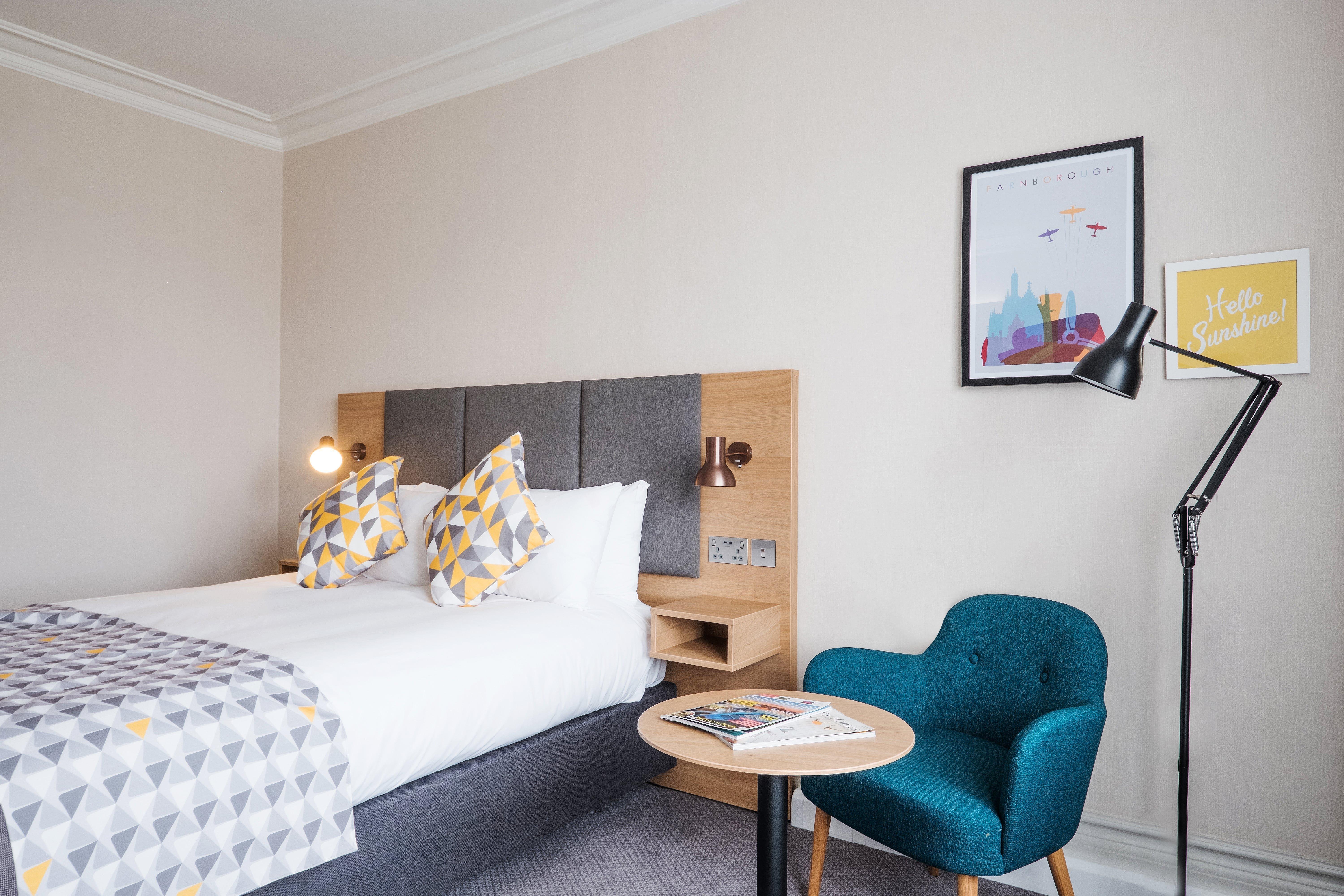 Holiday Inn Farnborough By Ihg Kültér fotó