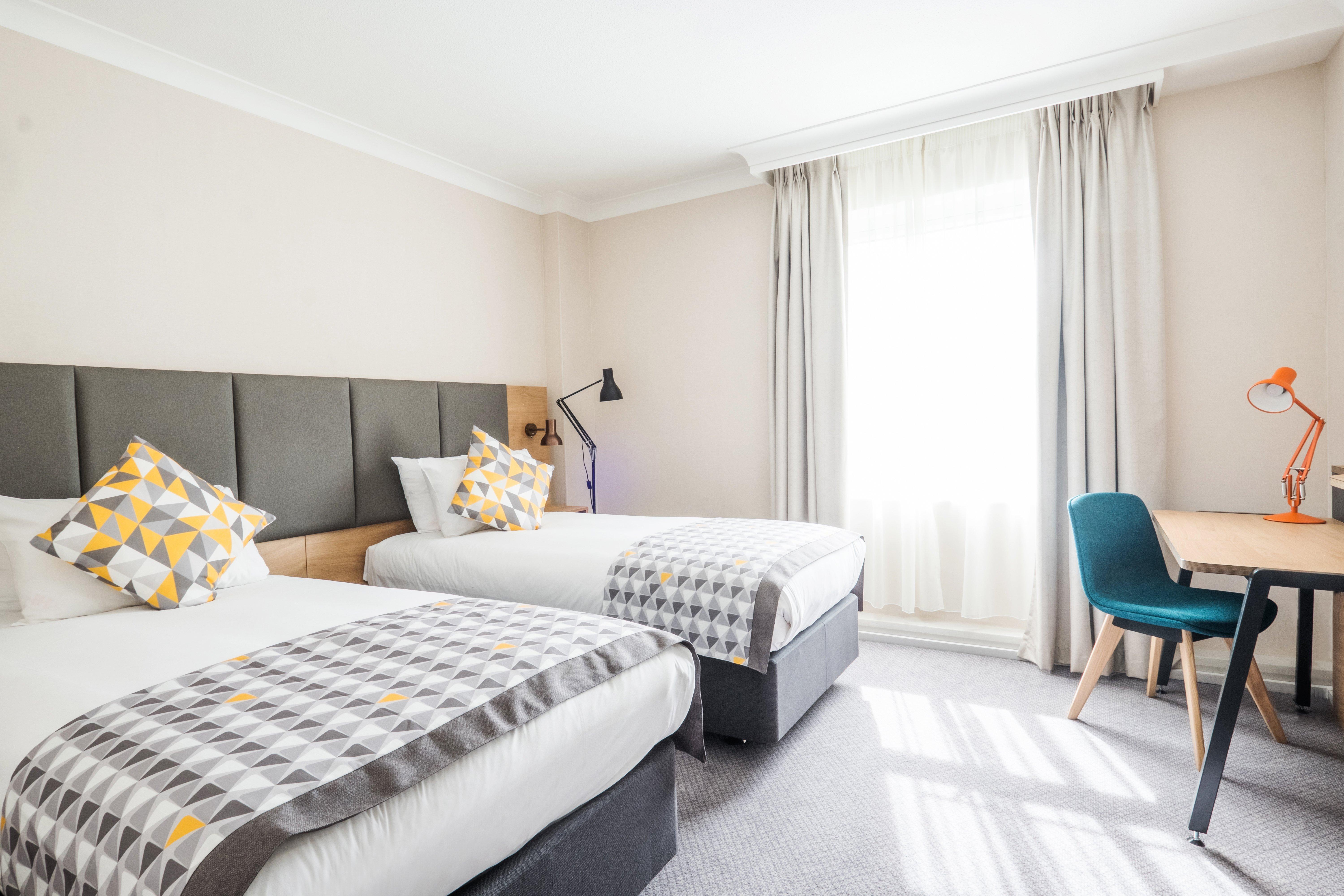 Holiday Inn Farnborough By Ihg Kültér fotó