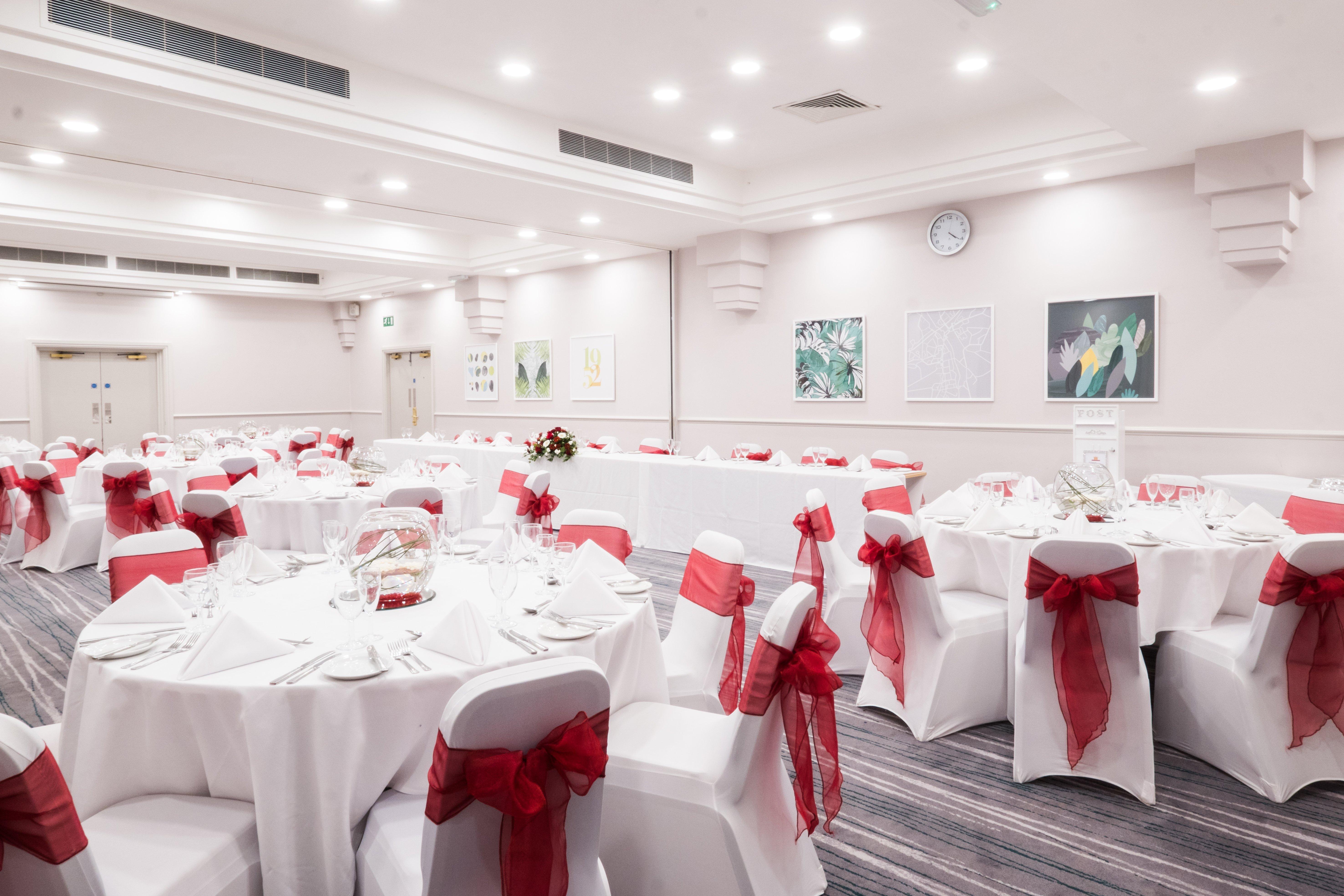 Holiday Inn Farnborough By Ihg Kültér fotó
