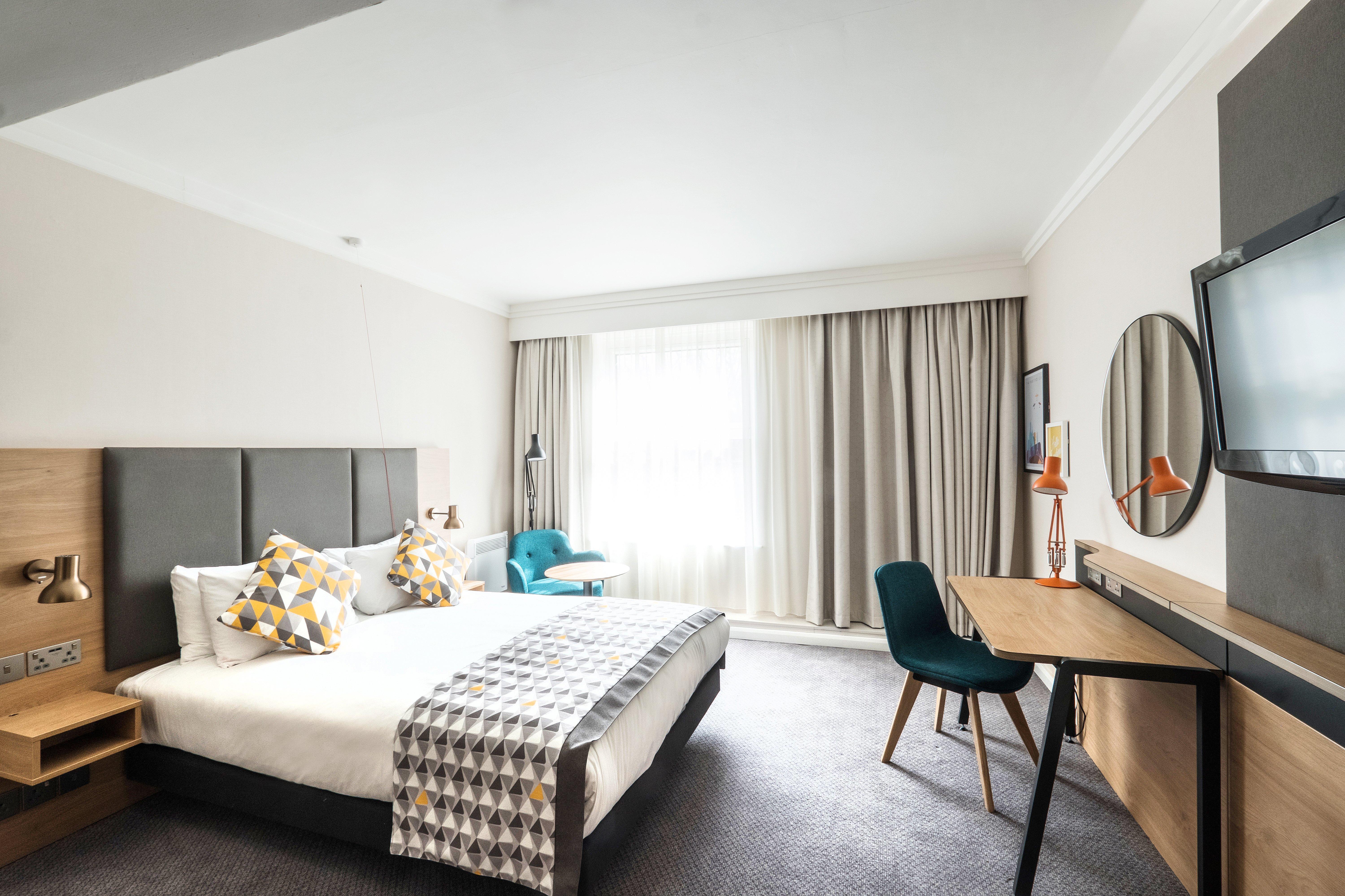 Holiday Inn Farnborough By Ihg Kültér fotó