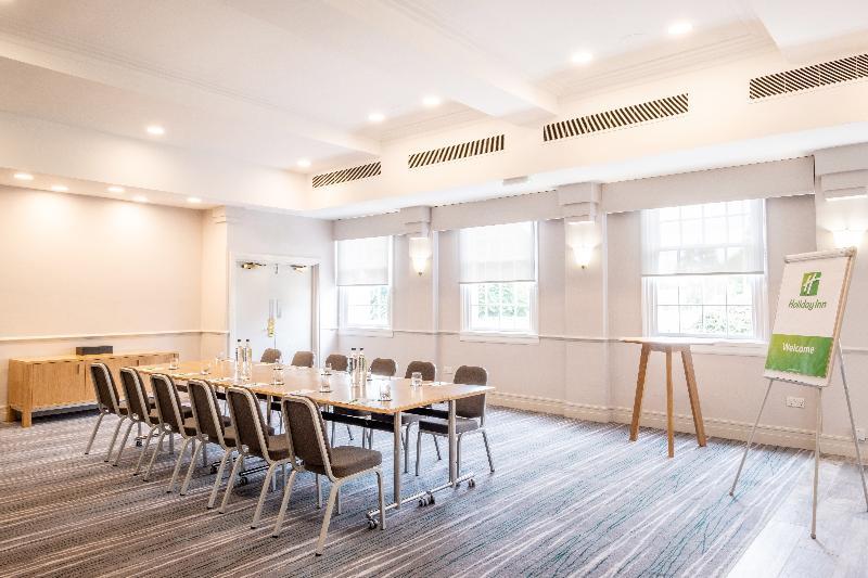 Holiday Inn Farnborough By Ihg Kültér fotó